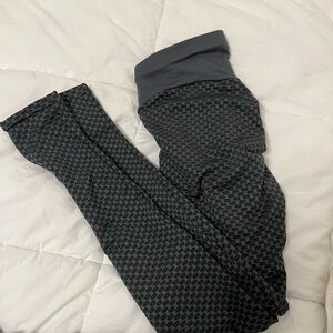 Booty scrunch gym leggings